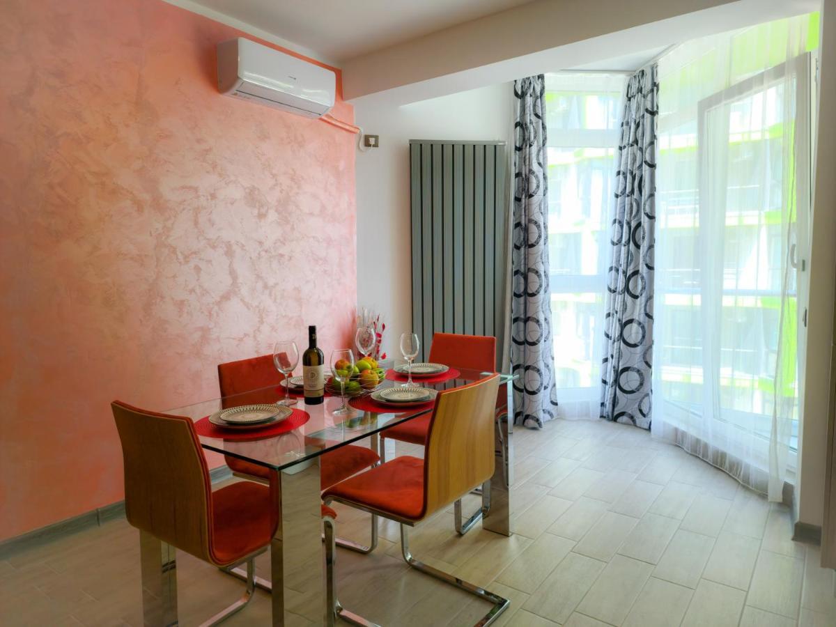 Sole Aparthotel Pool & Spa Mamaia Nord Năvodari Buitenkant foto