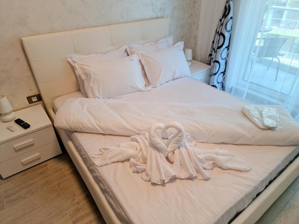 Sole Aparthotel Pool & Spa Mamaia Nord Năvodari Buitenkant foto